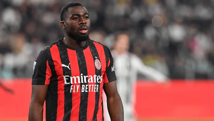 迪马：费内巴切签贡多齐后，加拉塔萨雷有意从米兰签福法纳