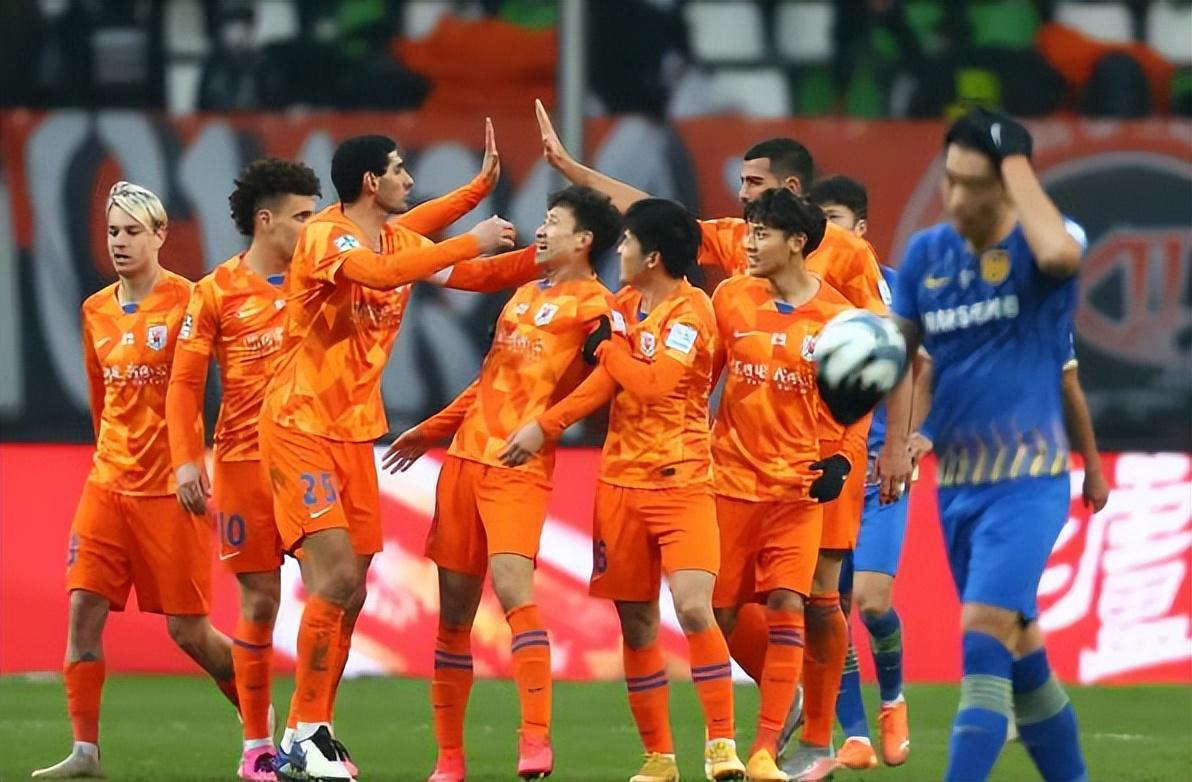 必一运动Bsports-意外！他成鲁能本赛季唯一能踢主力的95大牌青训国脚，引发热议